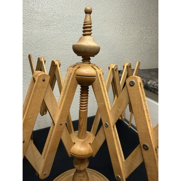 Wooden Tabletop Yarn Winder, Four-side Accordion-style Arms & Removable Top - Picture 3 of 11
